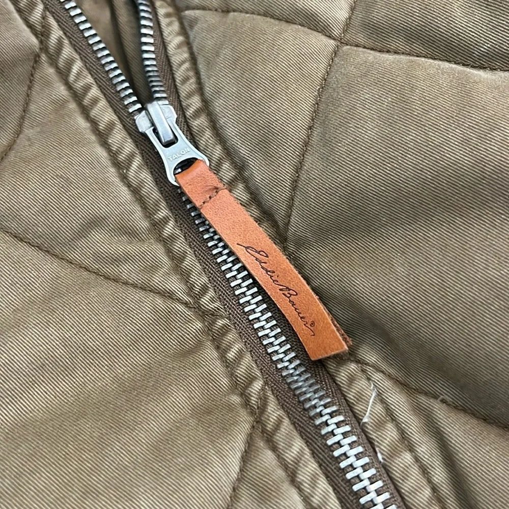 This is the Eddie Bauer1936 skyliner. It is a size women’s medium. - Picture 11 of 14